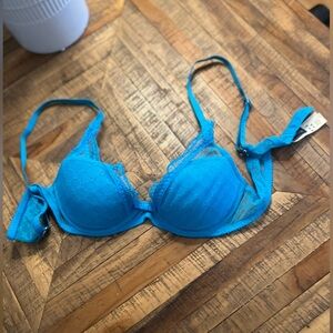 Chantelle Padded Bra 32A
